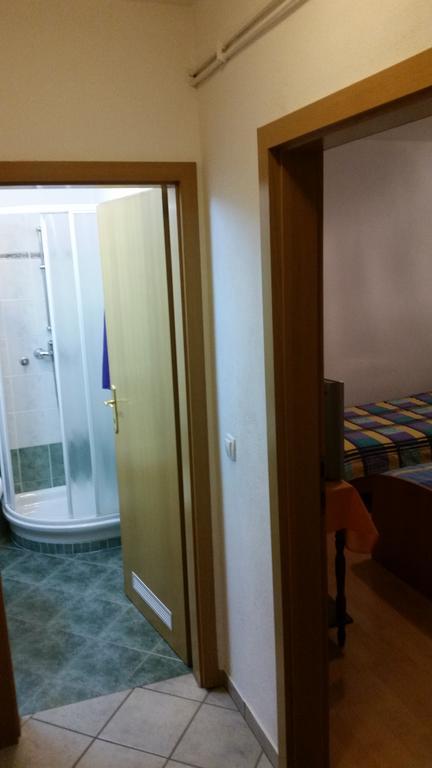 Hotel Gostilna Stara Posta Podkraj Zewnętrze zdjęcie