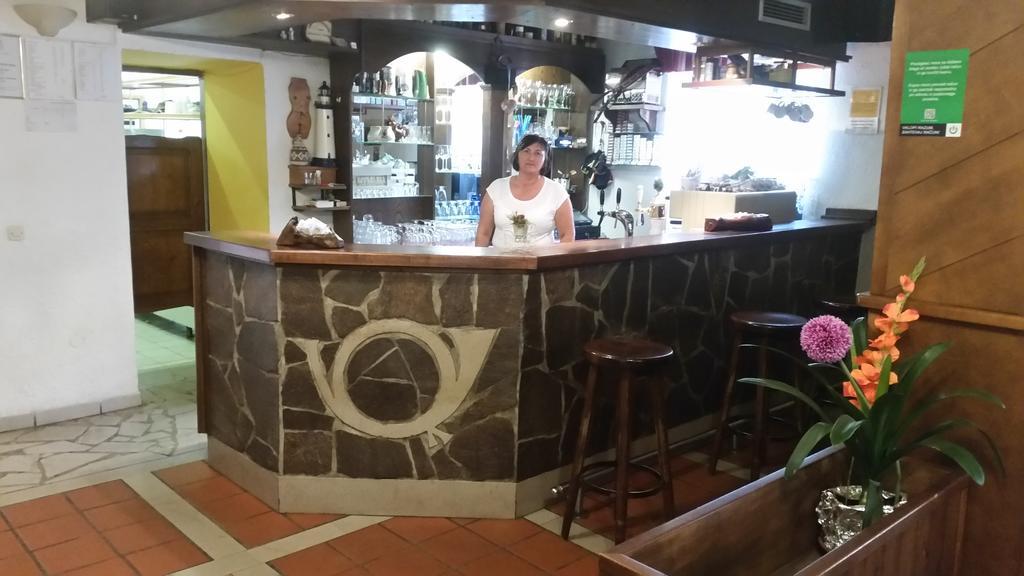 Hotel Gostilna Stara Posta Podkraj Zewnętrze zdjęcie