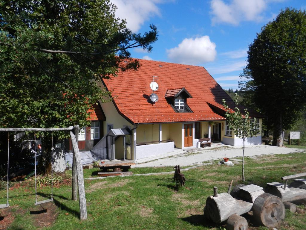 Hotel Gostilna Stara Posta Podkraj Zewnętrze zdjęcie